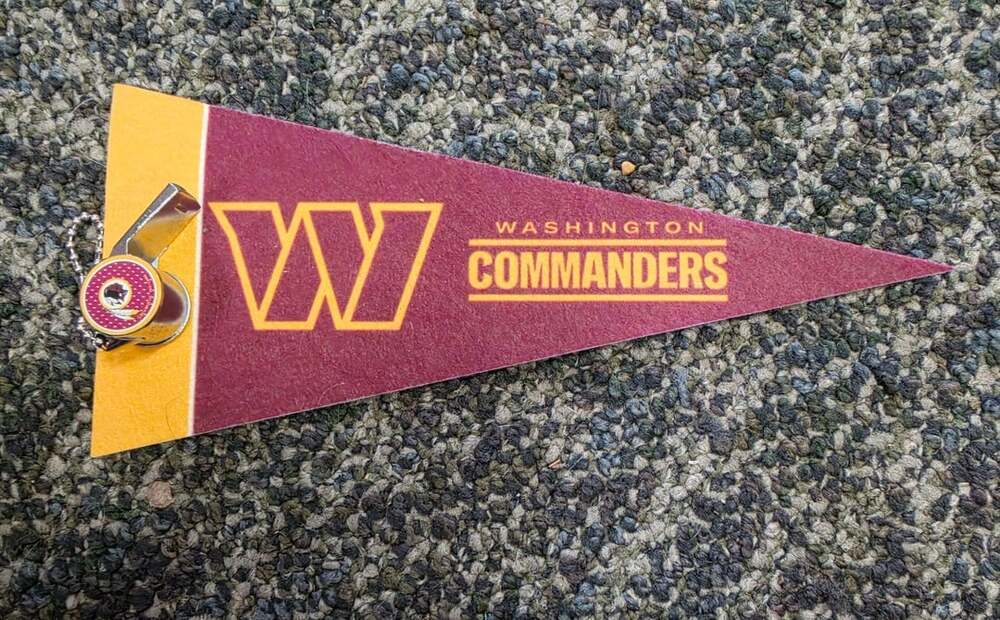 NFL Washington Commanders Mini Pennant Whistle Set